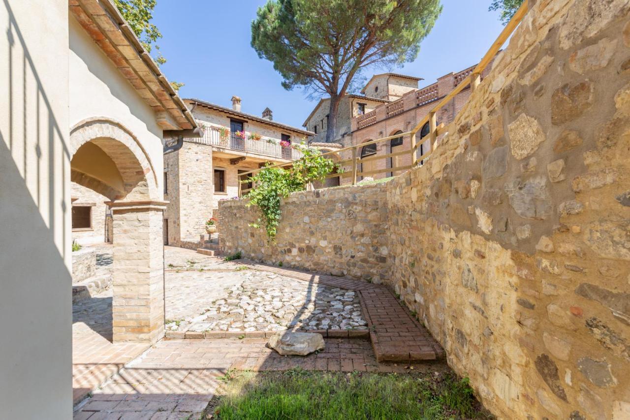 Gh Borgo Pulciano Agriturismo Montone  Eksteriør bilde